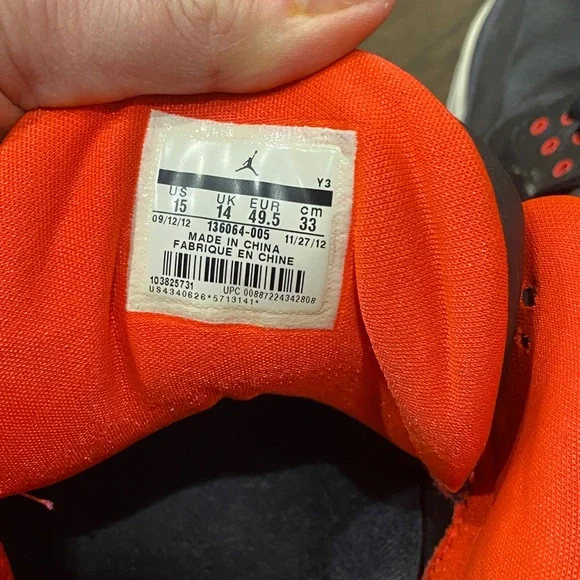 Jordan Men's Sneakers in Black and Orange - Picture 3 of 6